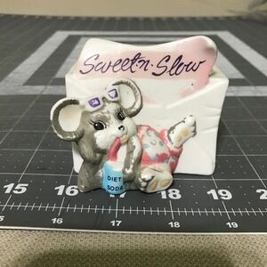 Giftco Inc Sweet n' Slow Sugar Packet Holder 1989 Porcelain Mouse Sip Diet Soda